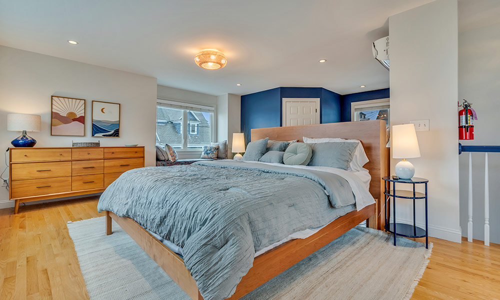 Master bed